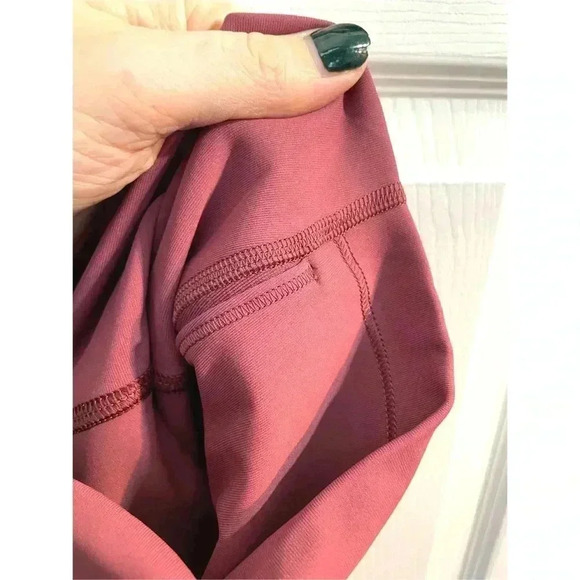 Lululemon I 8 - Picture 6 of 12